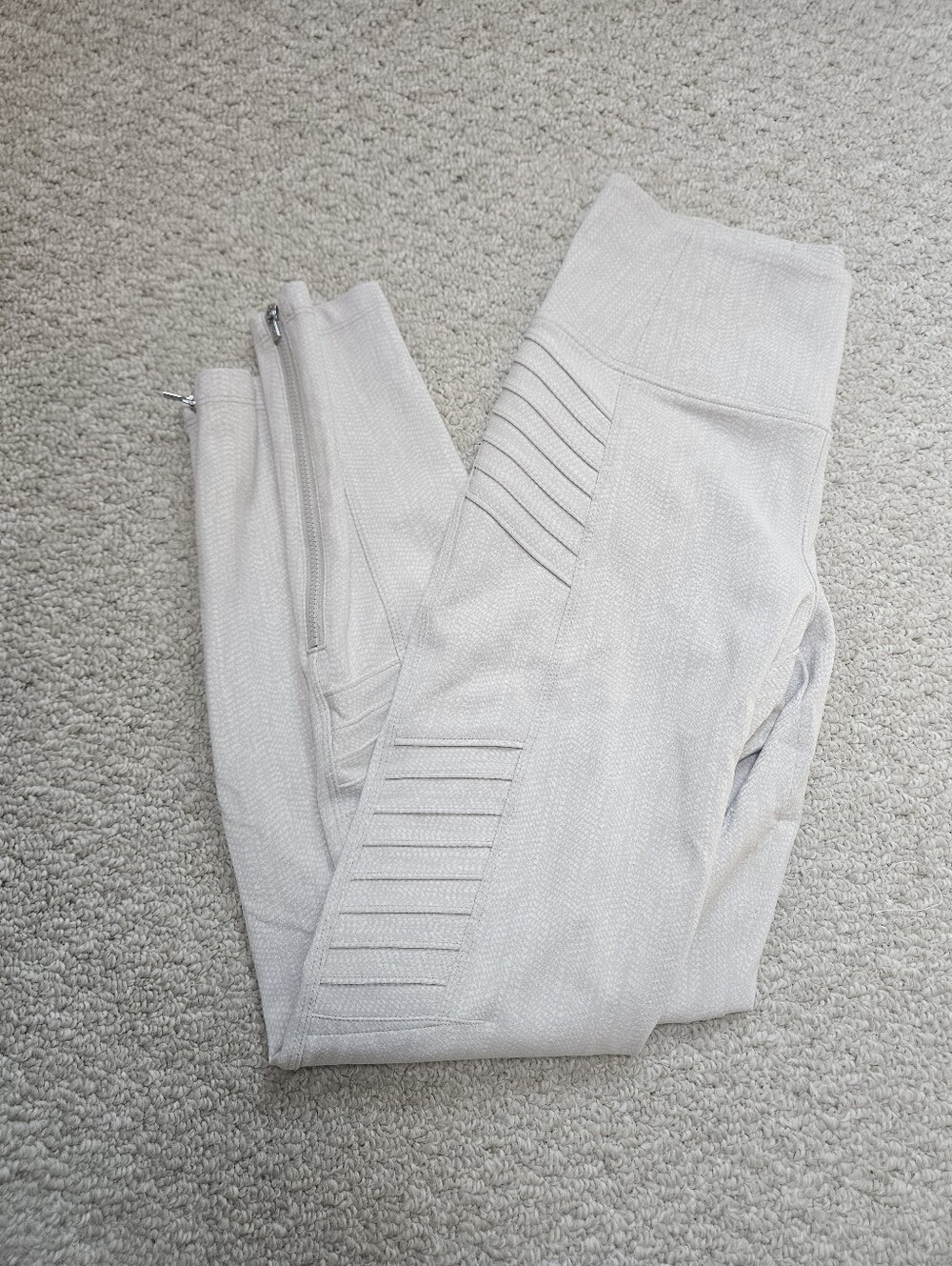 Athleta Beige Delancey Textured Moto Tight Leggings Small Skinny Athletic Gym